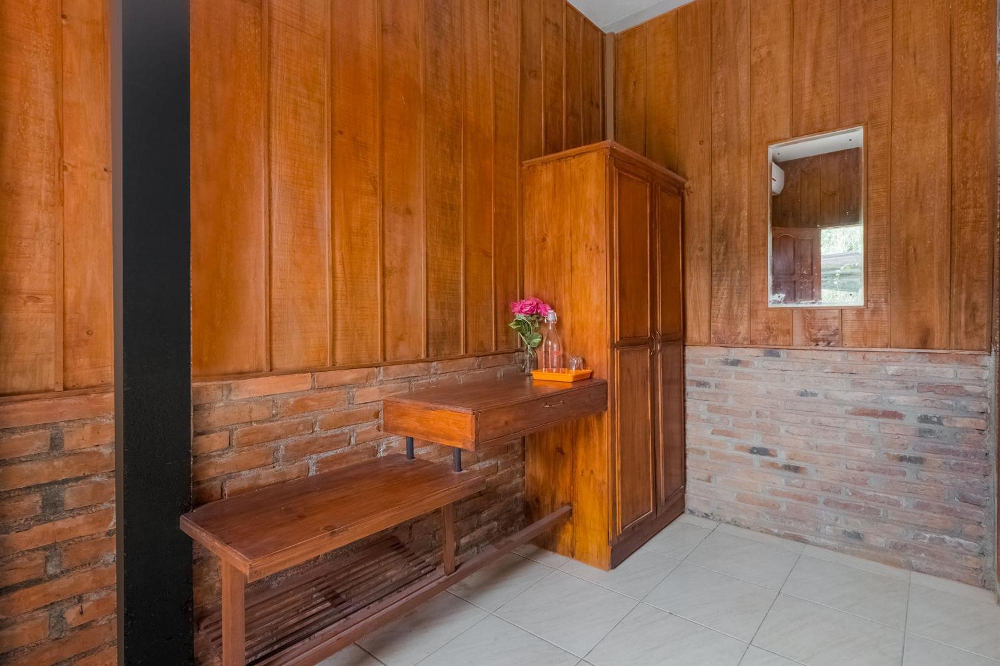 Oyo 3562 Pondok Inspirasi Minggir Klangkapang エクステリア 写真