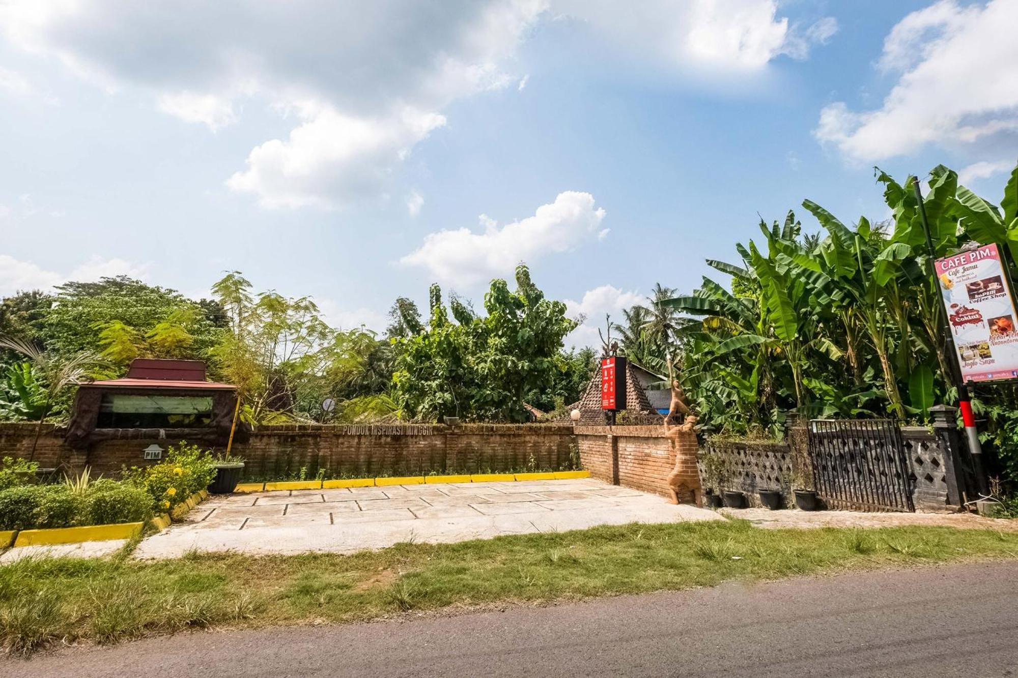 Oyo 3562 Pondok Inspirasi Minggir Klangkapang エクステリア 写真