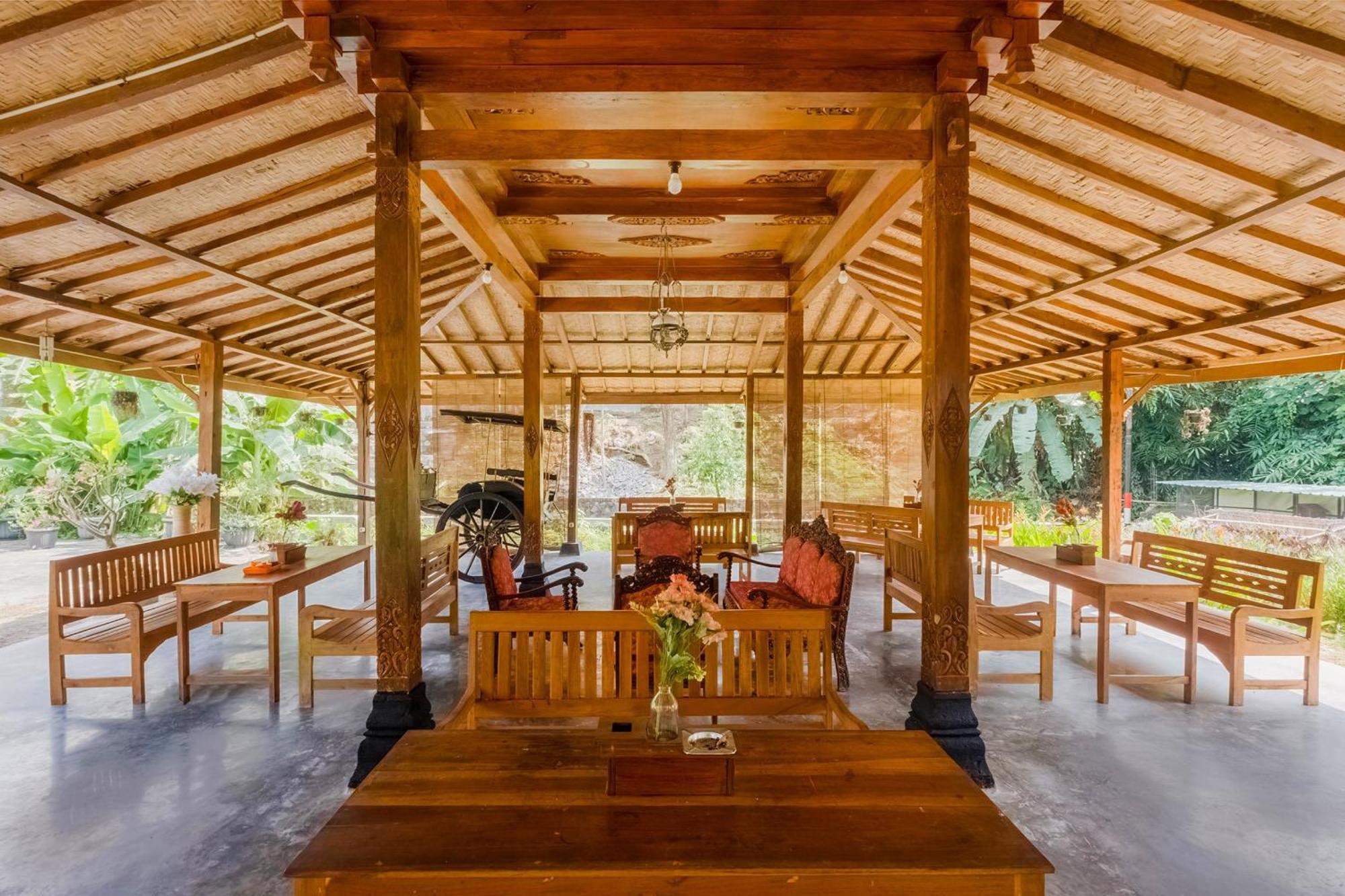 Oyo 3562 Pondok Inspirasi Minggir Klangkapang エクステリア 写真